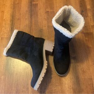 Power Step Women's Boots Black and Cream Winter Lined Heel